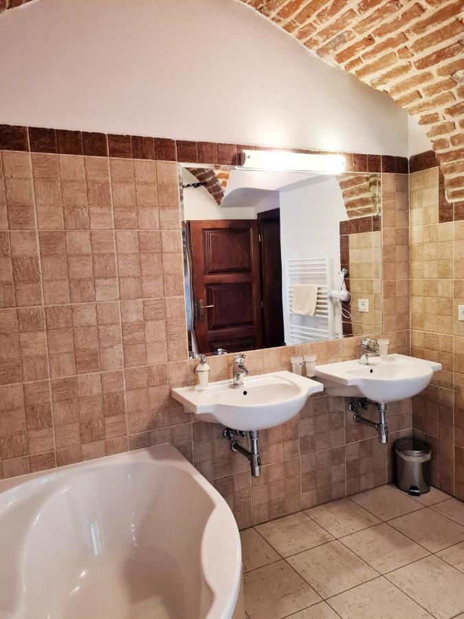 Penzion Pod Klastorom Pezinok Exteriér fotografie