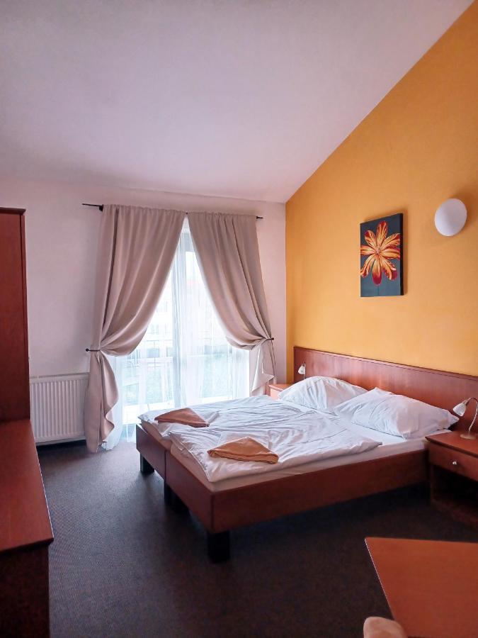 Penzion Pod Klastorom Pezinok Exteriér fotografie